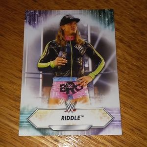 2021 Topps WWE RAW Riddle # 129 card